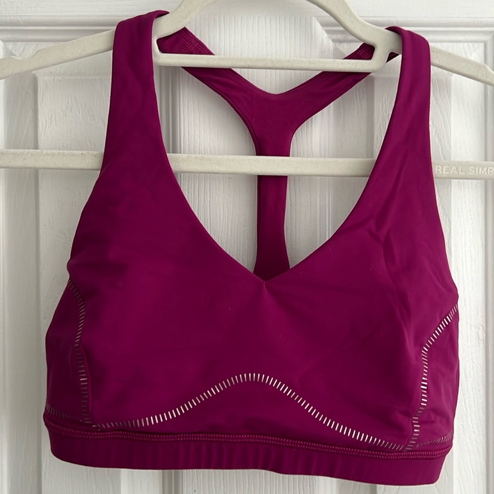 Deep Fuchsia Lululemon Arise sports bra